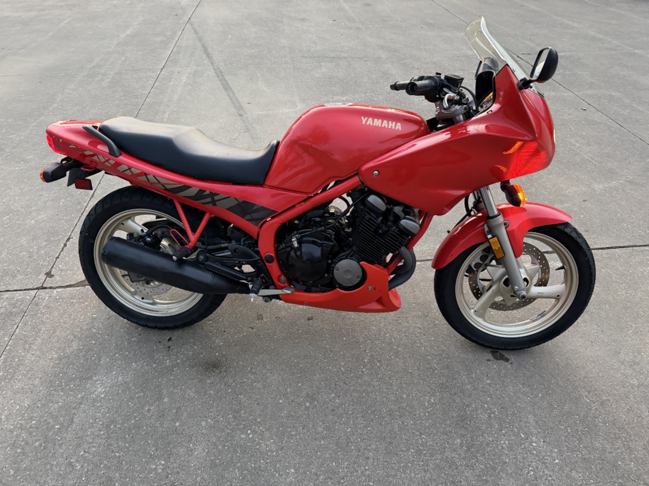 1996 Yamaha XJ600 SECA II